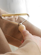 Double-Sided Fabric Shaver UK – Manual Lint Remover for Clothes & Sweaters