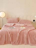 Thick & Warm Ultra-Soft Striped Throw Blanket – Cozy All-Season Blanket for Couch, Bed & Home Decor