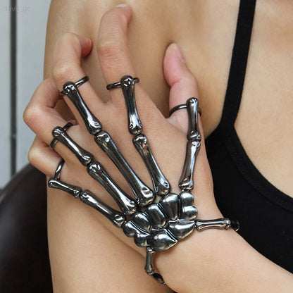Steampunk Skull Bracelet – Gothic Skeleton Elastic Bangle for Men & Women
