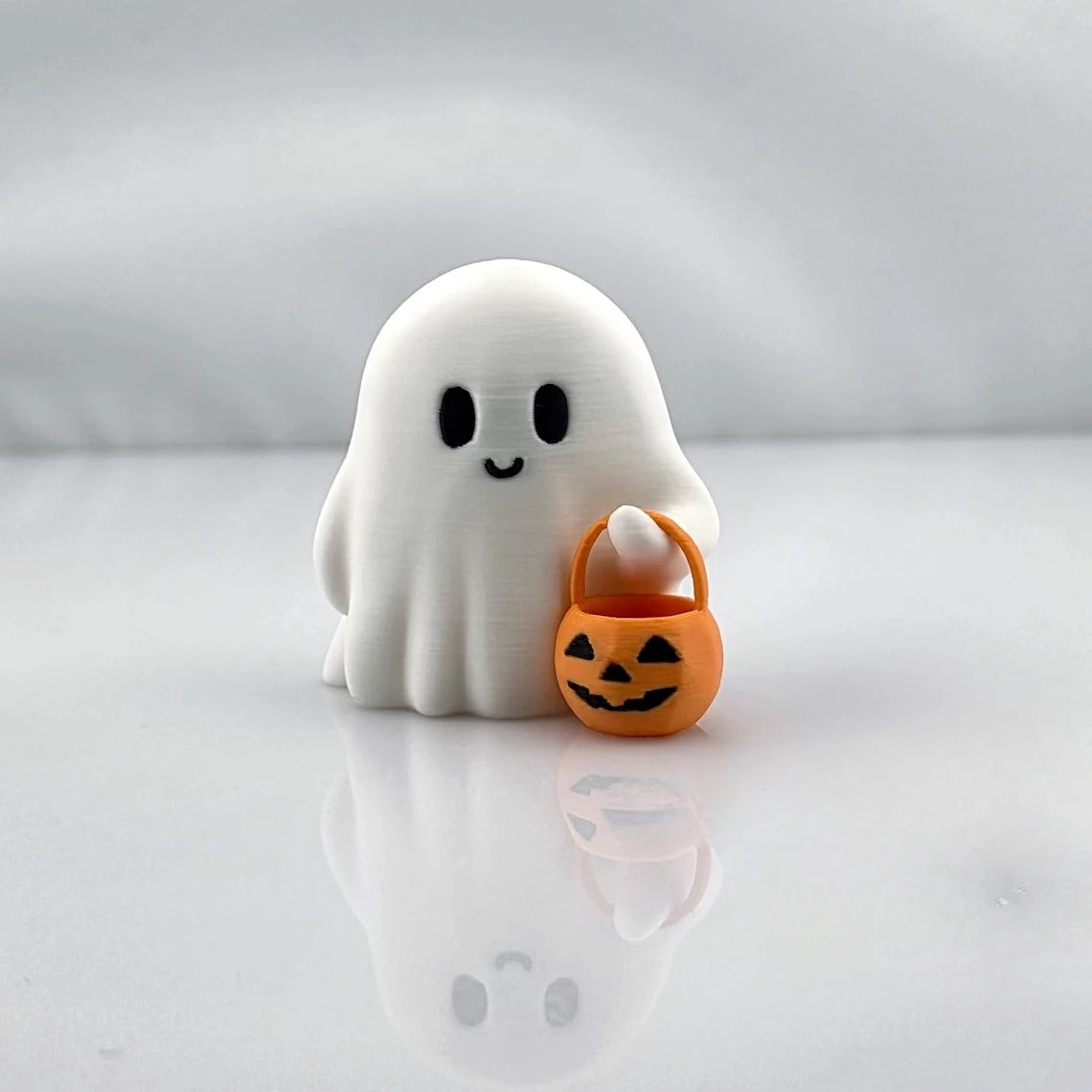 3pcs Cute Tiny Trick or Treat Ghost – Spooky Halloween Desk Decoration Display